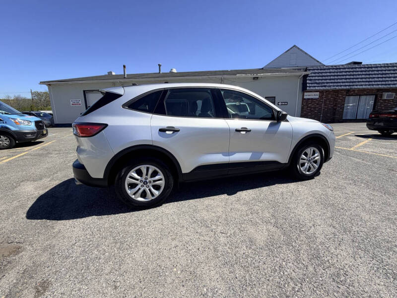 2020 Ford Escape S