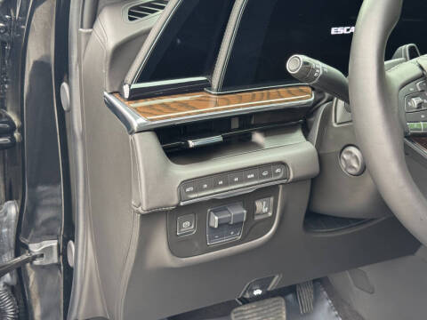 2024 Cadillac Escalade ESV Sport Platinum