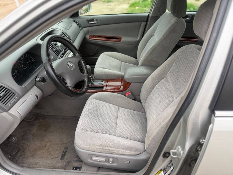 2004 Toyota Camry XLE