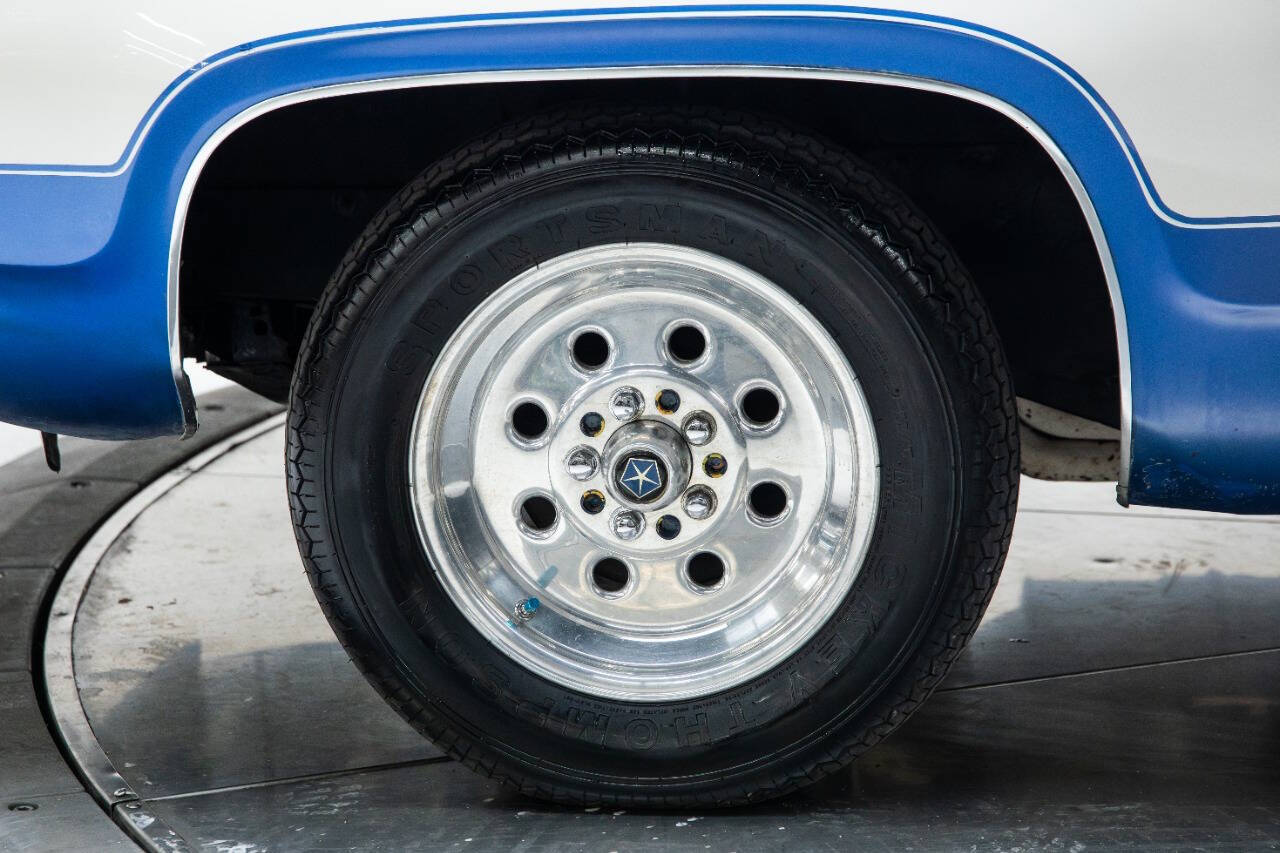 1971 Plymouth Roadrunner 35
