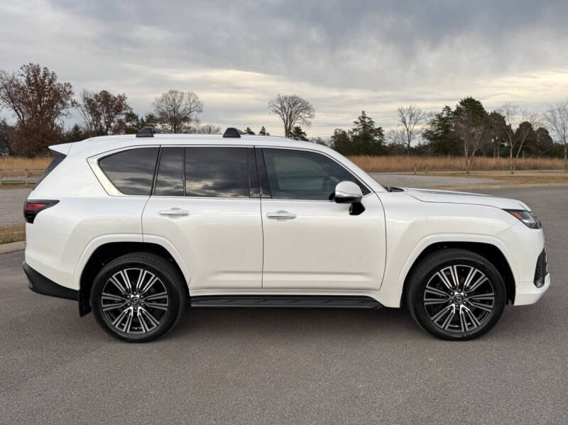 2025 Lexus LX 600 Luxury