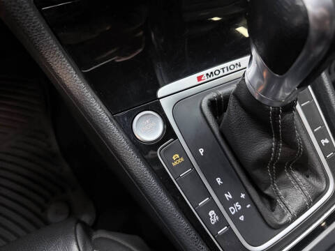 2016 Volkswagen Golf R