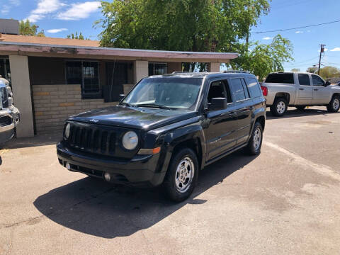 2014 Jeep Patriot for sale at Valley Auto Center in Phoenix AZ