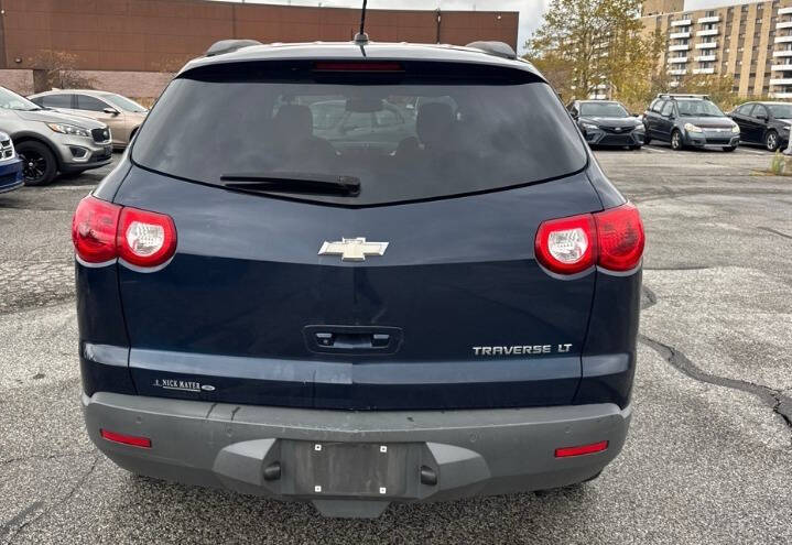 2010 Chevrolet Traverse LT