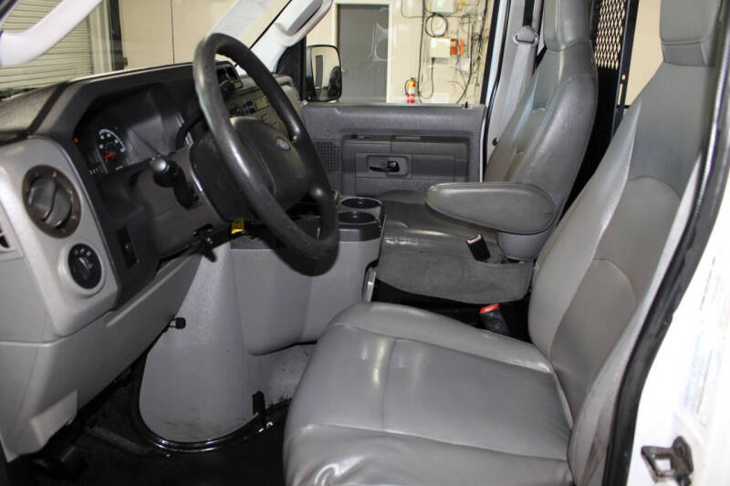 2009 Ford E-Series E-350 SD