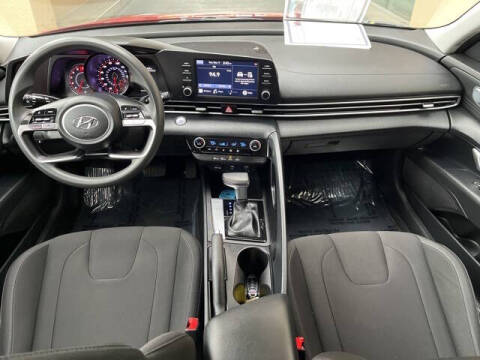 2022 Hyundai Elantra