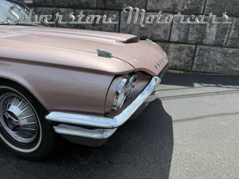 1964 Ford Thunderbird