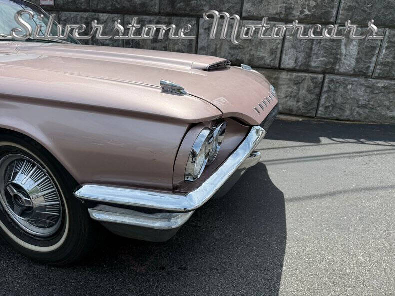 1964 Ford Thunderbird