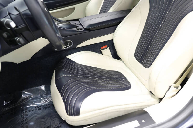 2019 Aston Martin DB11 V8