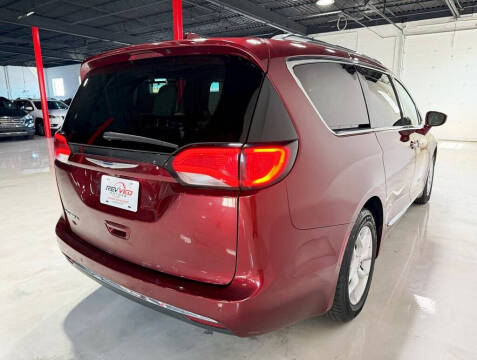 2018 Chrysler Pacifica Touring L Plus