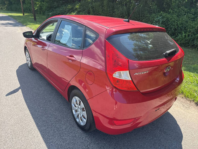 2016 Hyundai Accent SE