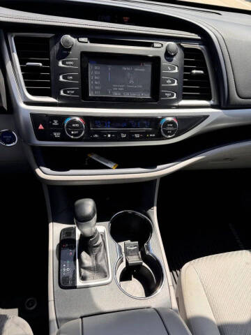 2018 Toyota Highlander Hybrid LE