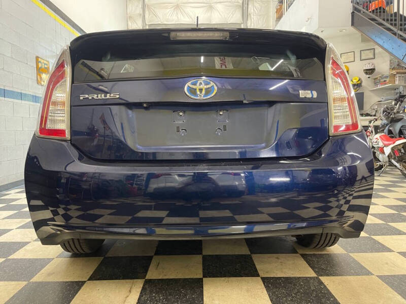 2015 Toyota Prius Three
