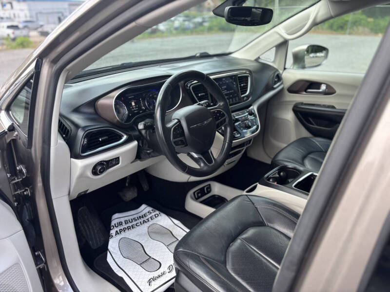 2018 Chrysler Pacifica Touring L Plus