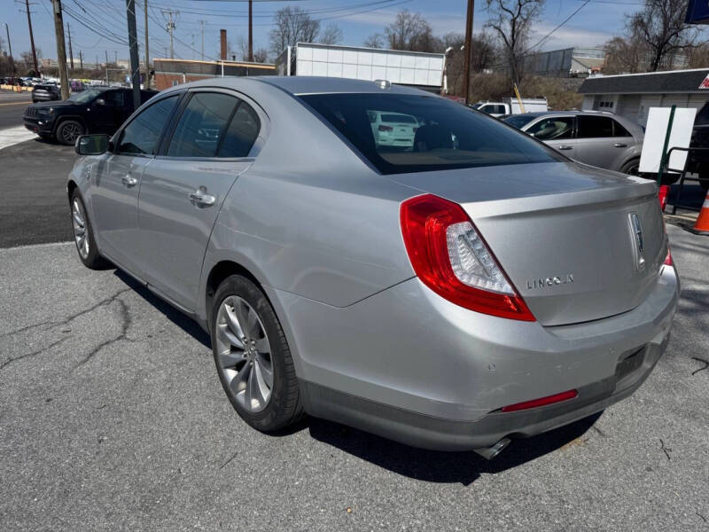 2014 Lincoln MKS