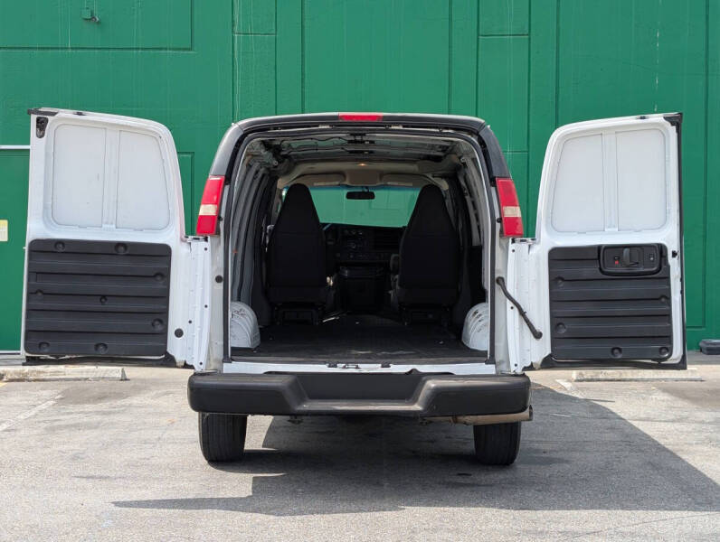 2017 Chevrolet Express 3500