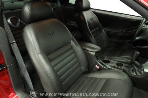 2004 Ford Mustang GT Deluxe