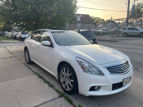 2011 Infiniti G37 Sedan for sale at Alpha Motors in Chicago IL