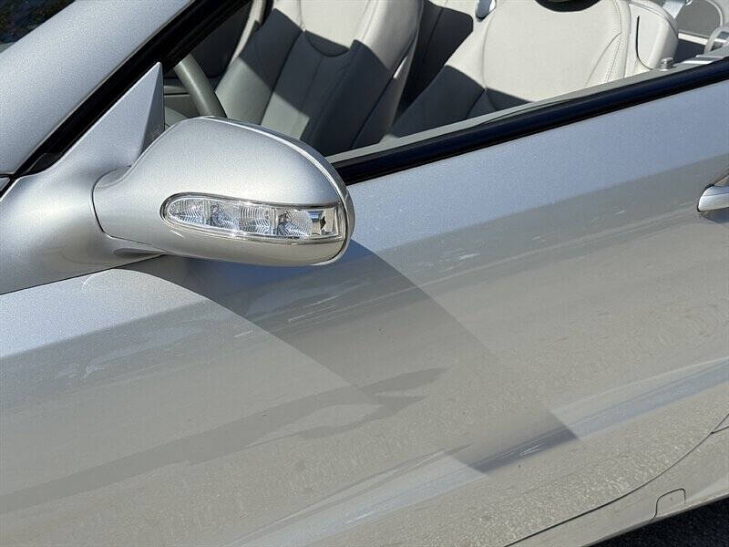 2003 Mercedes-Benz SL-Class 16