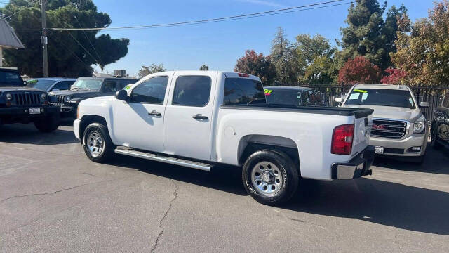 2009 Chevrolet Silverado 1500 for sale at Auto Plaza in Fresno, CA