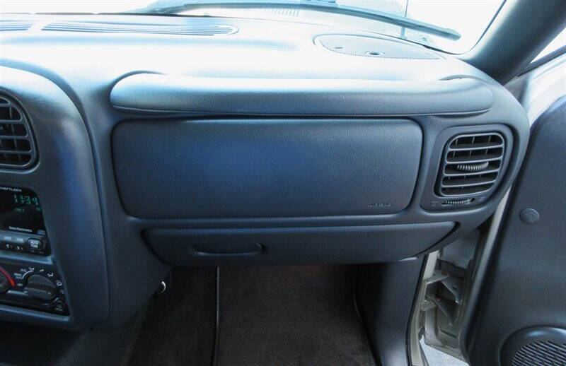 2000 Chevrolet Blazer LS