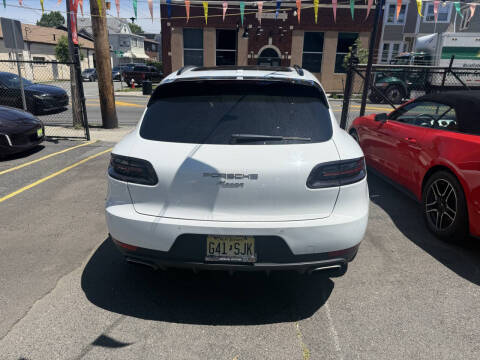 2017 Porsche Macan