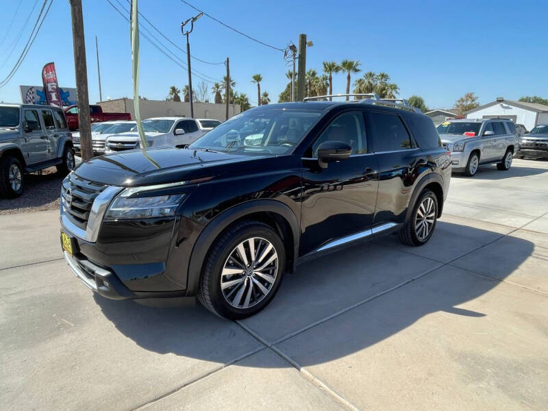 2022 Nissan Pathfinder Platinum