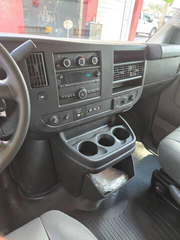 2018 Chevrolet Express 2500