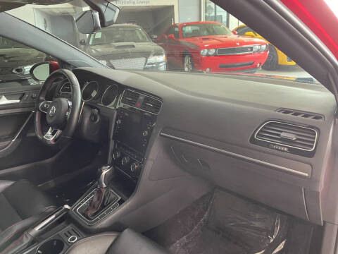 2020 Volkswagen Golf GTI Autobahn