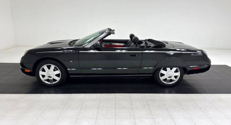 2002 Ford Thunderbird Deluxe