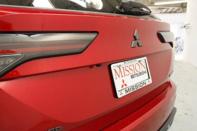 2026 Mitsubishi Outlander LE