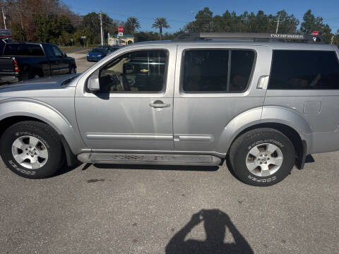 2006 Nissan Pathfinder LE