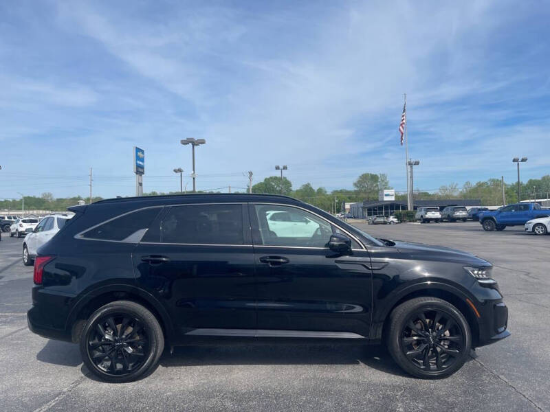Used 2022 Kia Sorento SX with VIN 5XYRKDLF1NG128712 for sale in Cape Girardeau, MO