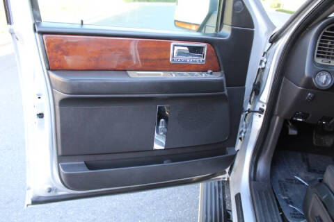 2012 Lincoln Navigator