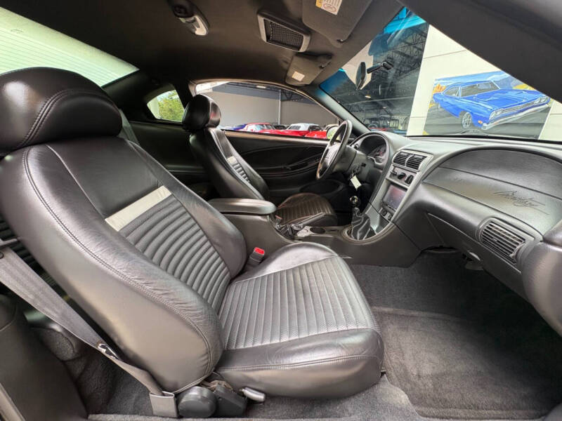 2003 Ford Mustang Mach 1 Premium