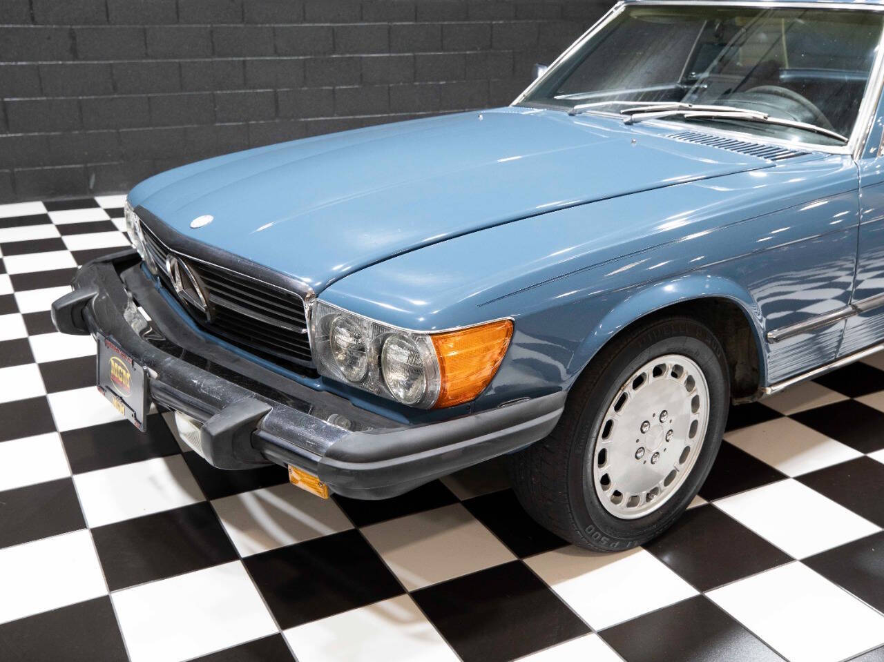1977 Mercedes-Benz 450 SL 3