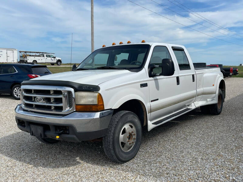 2000 Ford F-350 Super Duty for sale at Tiger Auto Sales Inc in Danville IA