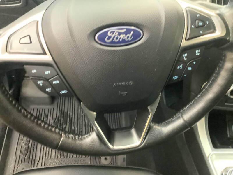2022 Ford Edge SEL