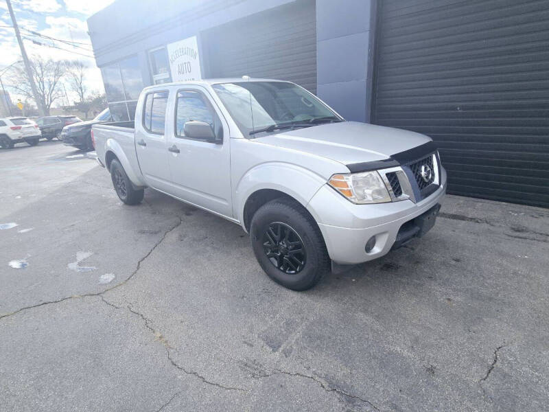 2015 Nissan Frontier SV photo 4