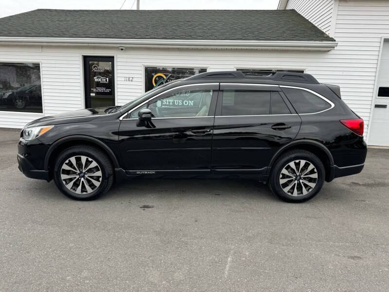 2017 Subaru Outback Limited photo 2