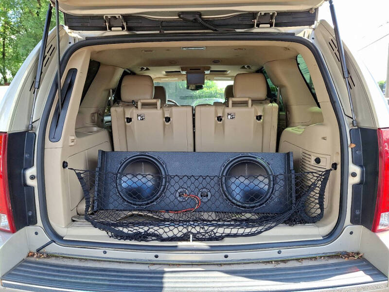 2011 Cadillac Escalade Premium