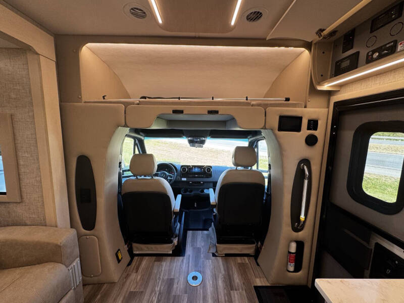 2026 Tiffin Wayfarer