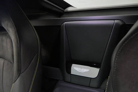 2025 Aston Martin Vantage