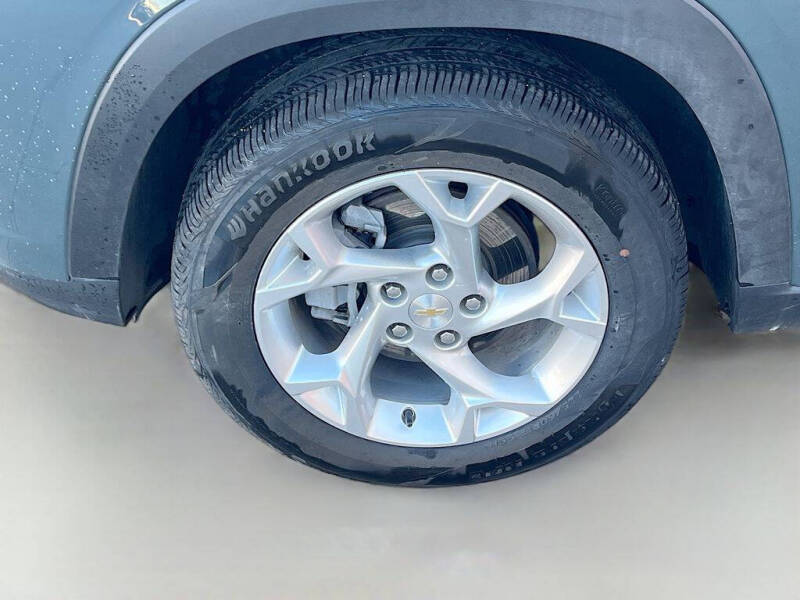 2025 Chevrolet Trax LS