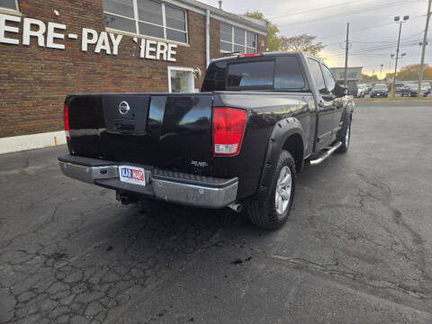2012 Nissan Titan SV