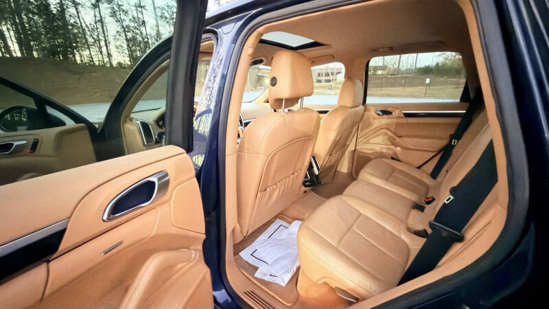 2011 Porsche Cayenne Tiptronic