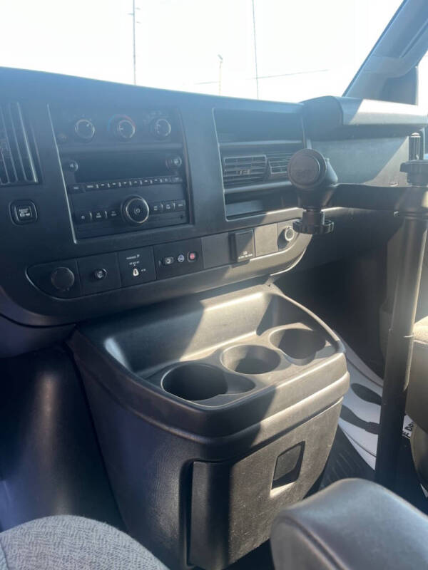 2017 Chevrolet Express 2500