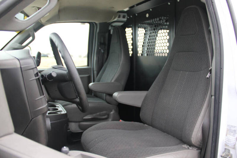 2022 Chevrolet Express 2500