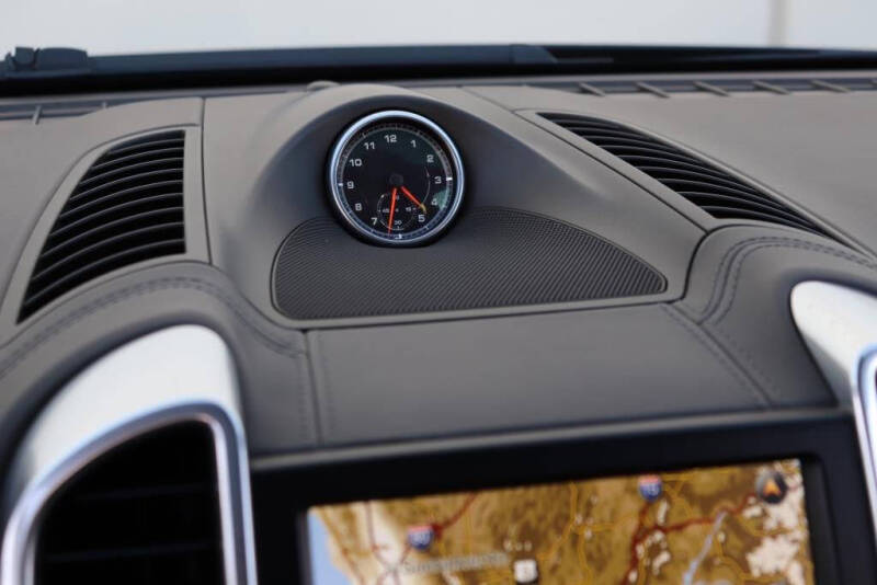 2015 Porsche Cayenne Turbo