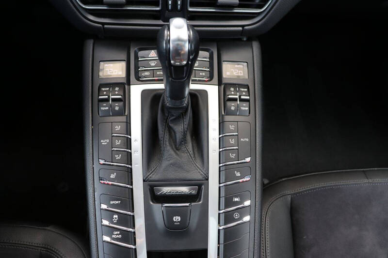 2021 Porsche Macan